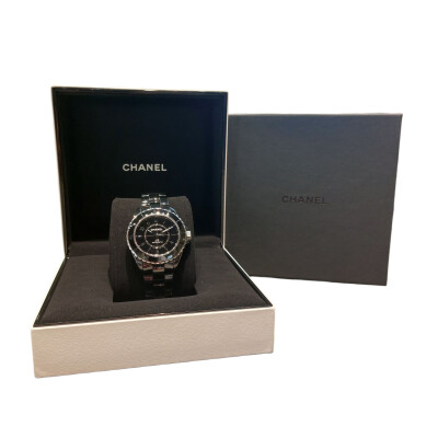 CHANEL J12