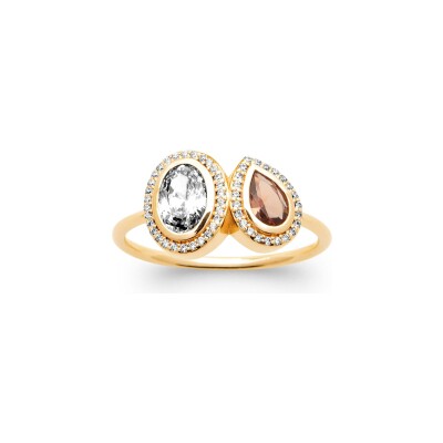 Bague en plaqué or, pierre synthétique et oxyde de zirconium