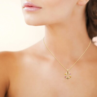 Pendentif en plaqué or et pierre synthétique