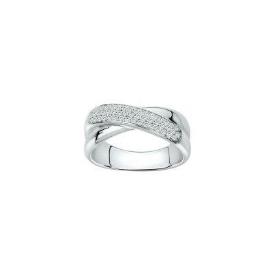 Bague en argent et oxyde de zirconium