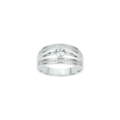 Bague en argent et oxyde de zirconium