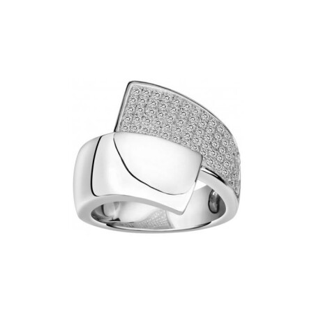 Bague en argent et oxyde de zirconium