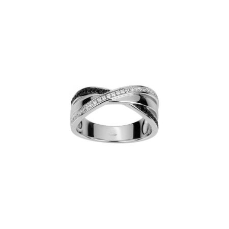 Bague en argent et oxyde de zirconium