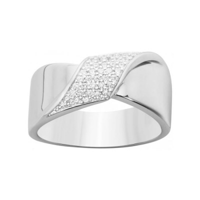 Bague en argent et oxyde de zirconium