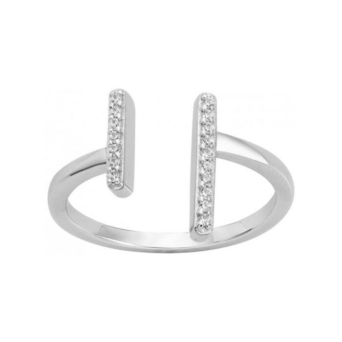 Bague en argent et oxyde de zirconium