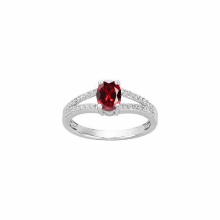 Bague en argent, spinelle rouge et oxydes de zirconium