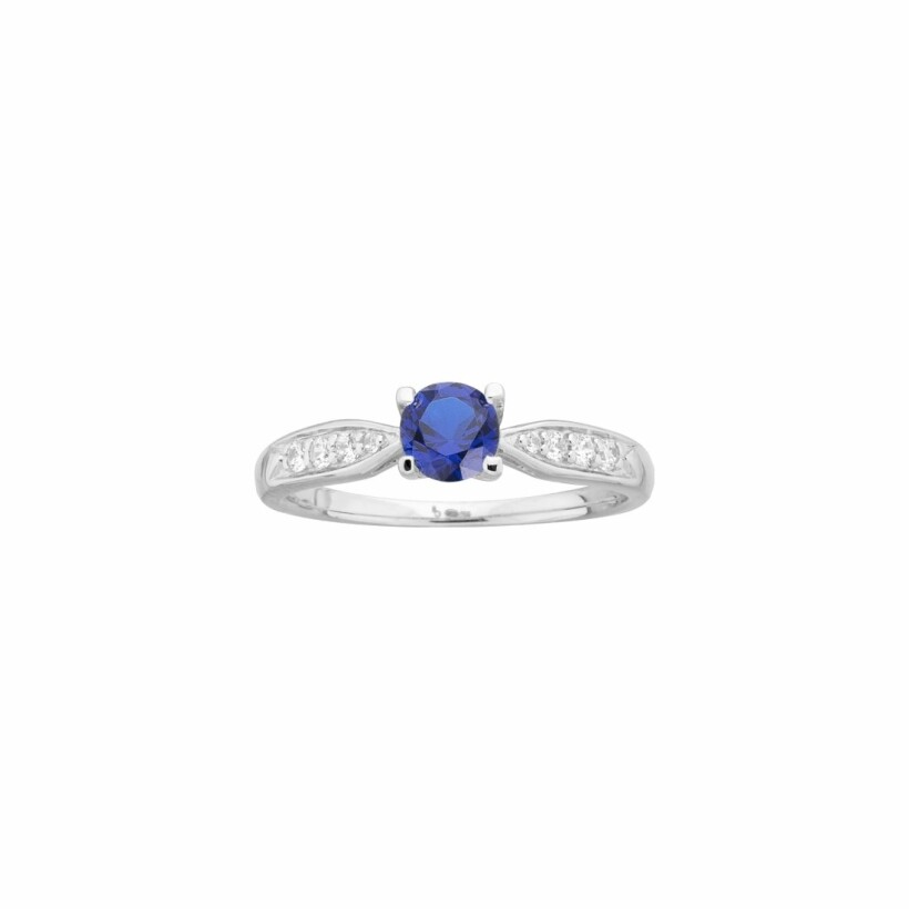 Bague en argent, spinelle bleue et oxydes de zirconium