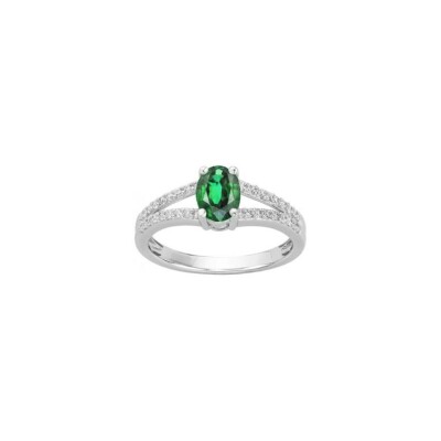 Bague en argent, spinelle verte et oxyde de zirconium