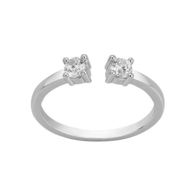 Bague en argent et oxyde de zirconium