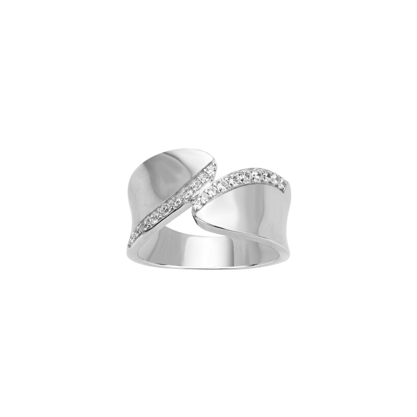 Bague en argent et oxydes de zirconium