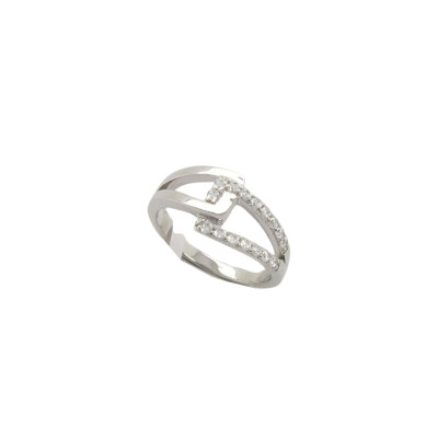 Bague en argent et oxydes de zirconium