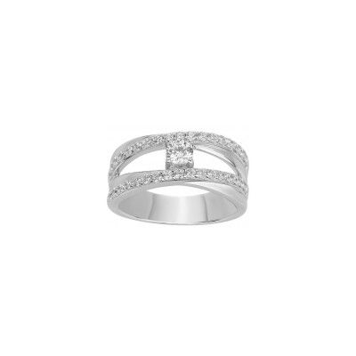 Bague en argent et oxyde de zirconium