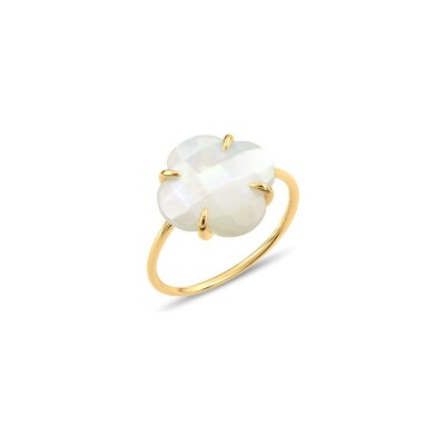 Bague Morganne Bello Victoria en or jaune et nacre