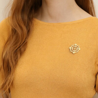 Broche Les Georgettes Tamara en laiton finition dorée et oxydes de zirconium, 16mm