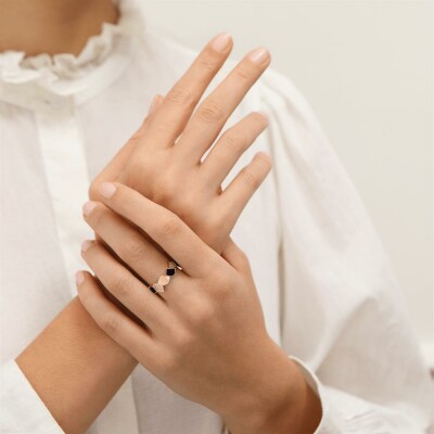 Bague Les Georgettes Gatsby en laiton finition dorée, laque et oxydes de zirconium, taille 54