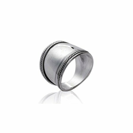 Bague en argent rhodié