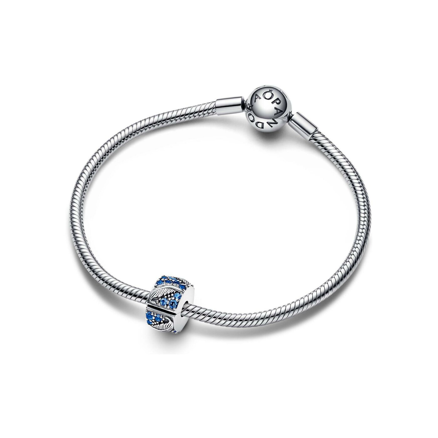 Charm Pandora Moments clip plume courbe & pavé en argent 