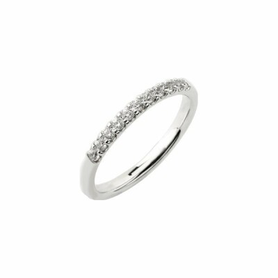 Alliance demi tour serti griffe en or blanc et diamants de 0.20ct