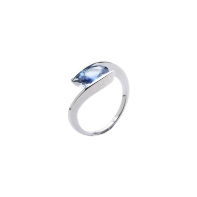 Bague en or blanc et saphir de 1.30ct