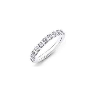 Alliance demi-tour en or blanc et diamants de 0.88ct