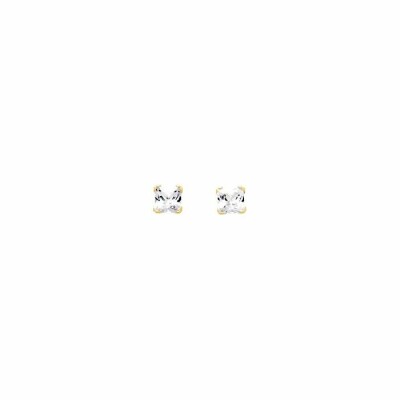 Boucles d'oreilles griffes carrés en or jaune et oxydes de zirconium