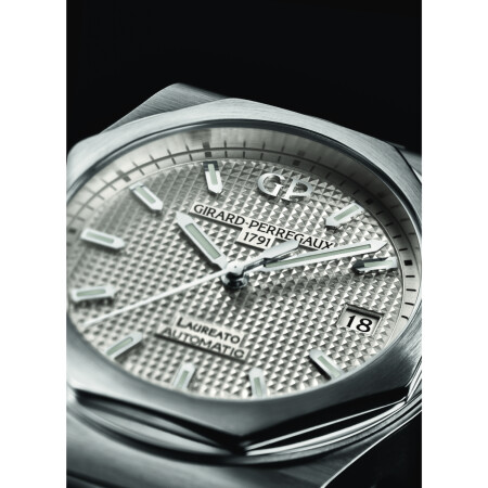 Montre Girard-Perregaux Laureato 42mm