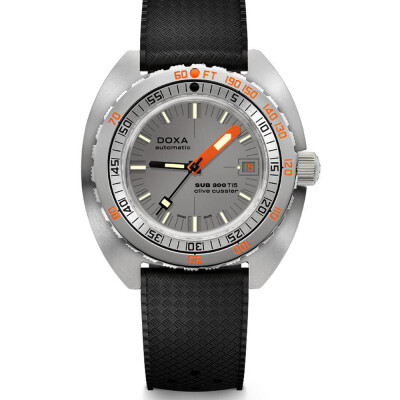 Montre Doxa SUB 300 Ti5 Clive Cussler