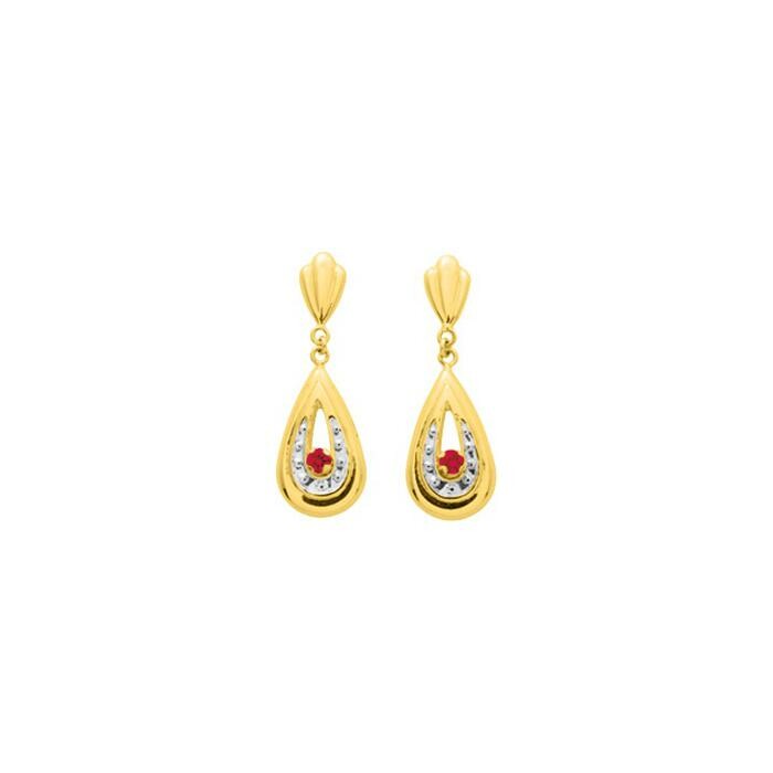 Boucles d'oreilles pendantes en or jaune rhodié et rubis