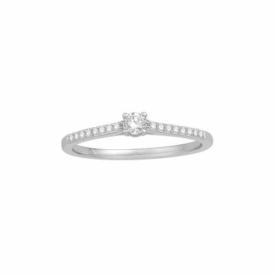 Solitaire accompagné en or blanc et diamant de 0.19ct