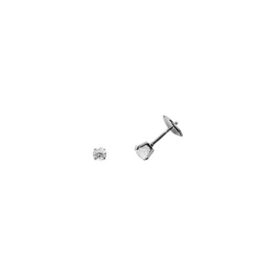 Boucles d'oreilles serti 4 griffes en or blanc et diamants de 0.40ct
