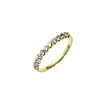 Alliance demi-tour en or jaune et diamants de 0.15ct