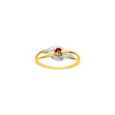 Bague en or jaune rhodié et rubis