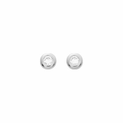 Boucles d'oreilles clou en or blanc et oxyde de zirconium