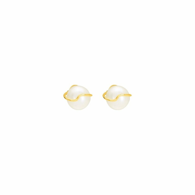 Boucles d'oreilles clous en or jaune et perles d'eau douce