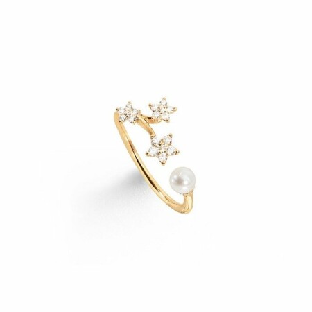 Ole Lynggaard Shooting Stars ring in yellow gold, pearl and 18 diamonds