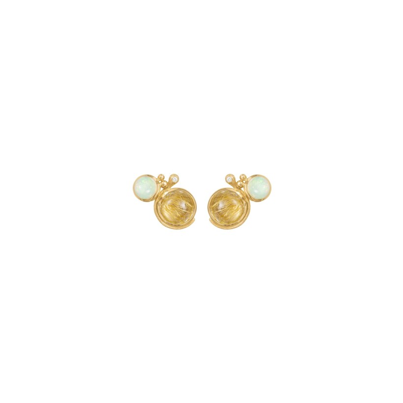 Boucles d'oreilles Ole Lynggaard Lotus en or jaune, opale, quartz et diamants