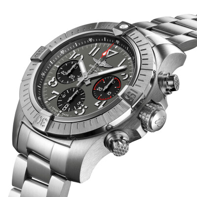 Breitling Avenger B01 Chronograph 45-horloge