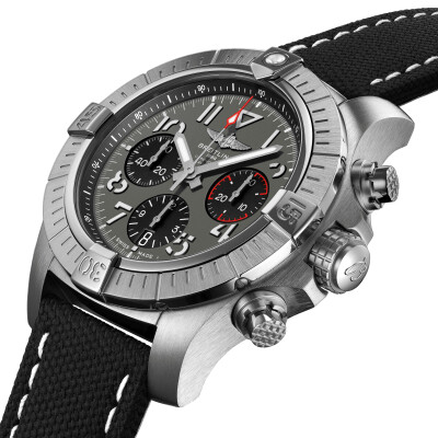 Breitling Avenger B01 Chronograph 45-horloge