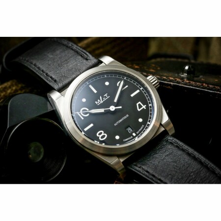 Montre Matwatches  Officier