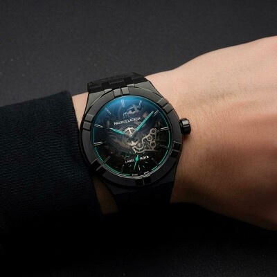 Montre Maurice Lacroix Aikon AI6028-DLB0B-030-H