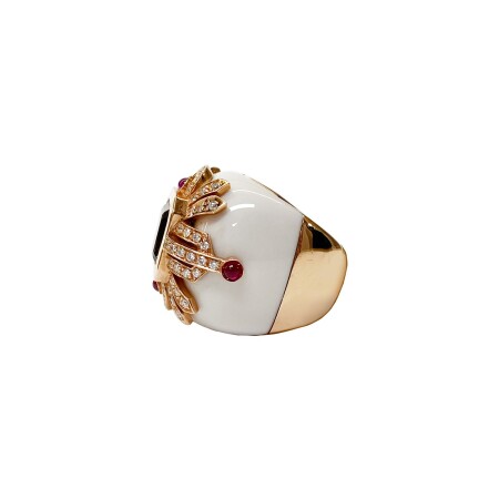 Bague Isabelle Barrier en or rose, cacholong, diamants, rubis et quartz fumé, taille 54