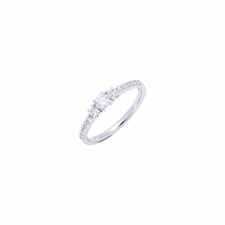 Bague en or blanc et diamants