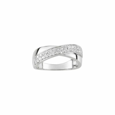 Bague en argent et oxyde de zirconium