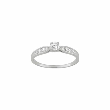 Bague en argent rhodié et oxyde de zirconium