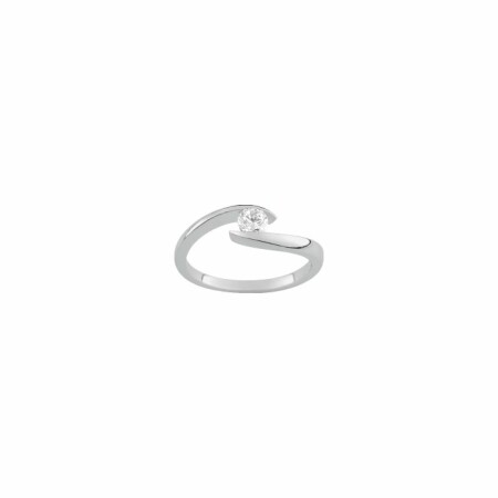 Bague en argent rhodié et oxydes de zirconium