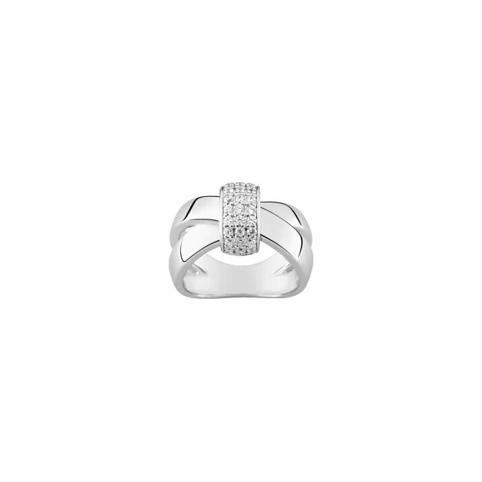 Bague en argent rhodié et oxydes de zirconium