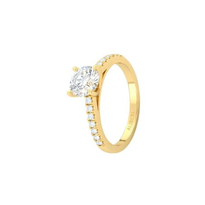 Niki pavé solitaire ring in yellow gold, 0.30ct diamond and 18 round brilliant diamonds of 0.08ct