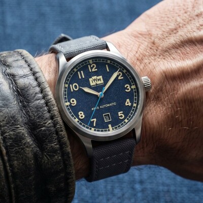 Montre AVI-8 Flyboy Imperial War Museums Fieldmaste AV-4161-02