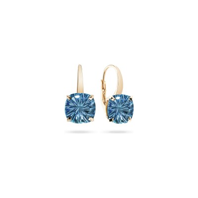 Boucles d'oreilles Dormeuses Cesare Pompanon Poppy Carved en or rose et topaze london blue