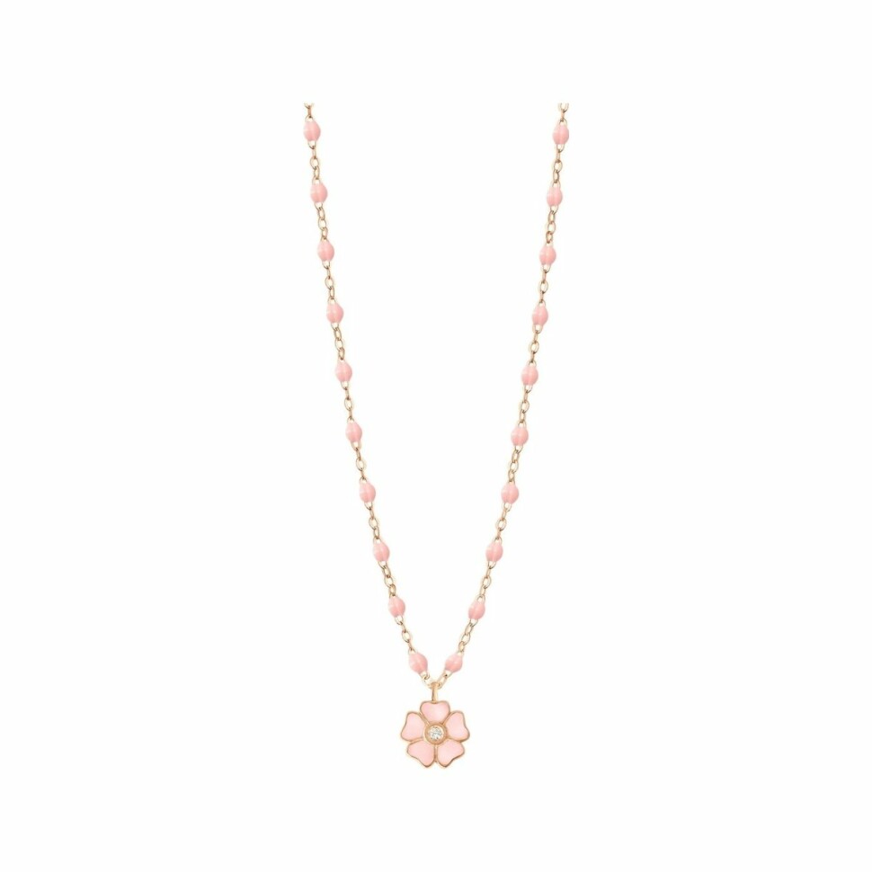 Collier Gigi Clozeau Fleur en or rose, diamants et résine rose bébé, taille 42cm